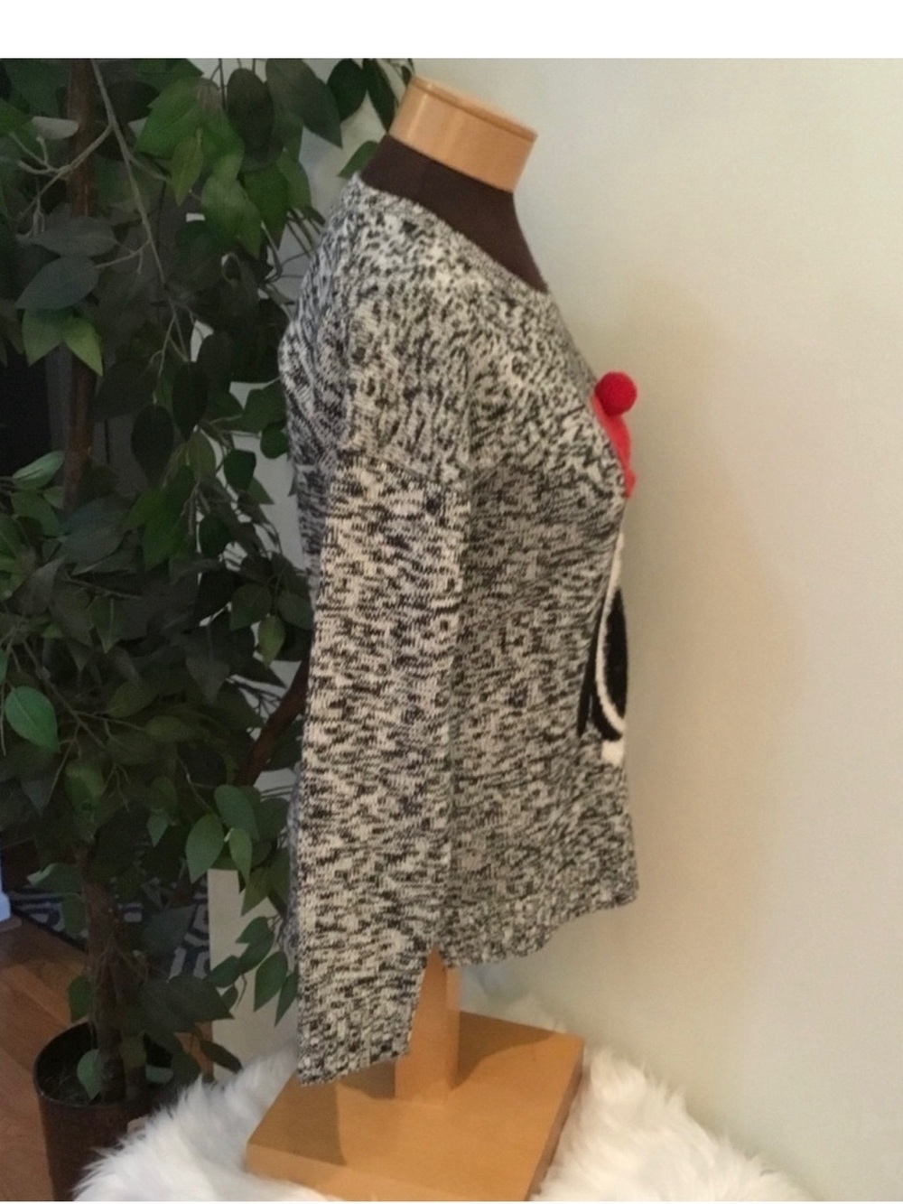 Reference Point Penguin Sweater - Size Small - Picture 11 of 16